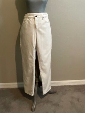 Chico’s So Slimming Girlfriend Slim Leg Ankle Pants Size 1R Cream